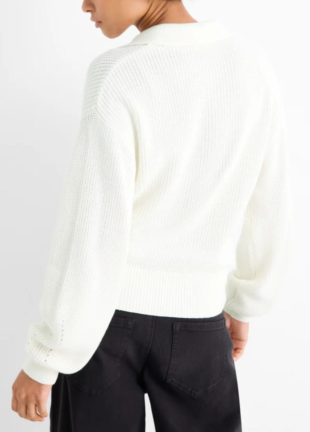 Белый демисезонный свитер C&A