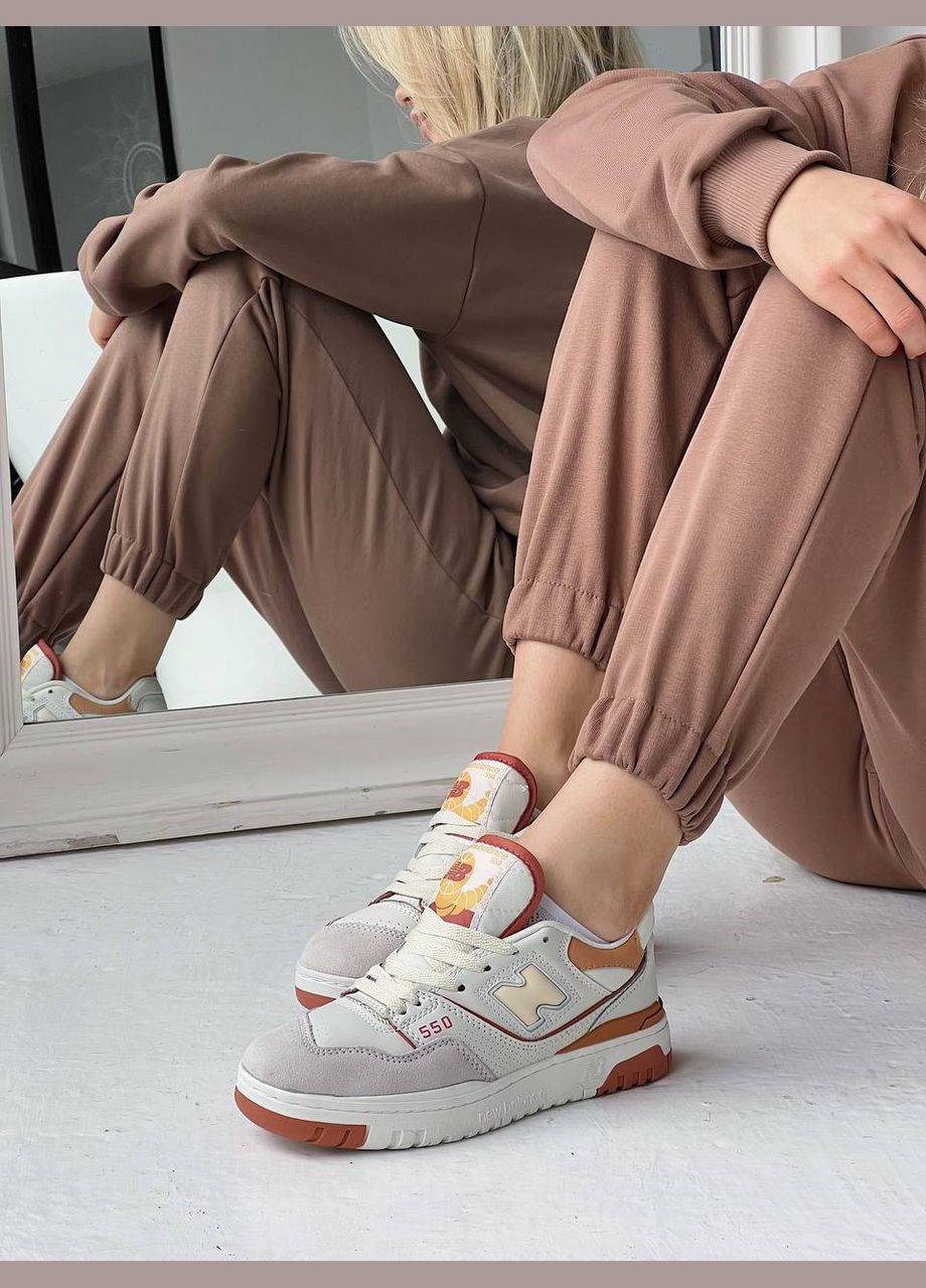 Комбіновані осінні кросівки жіночі, white/orange вьетнам New Balance 550