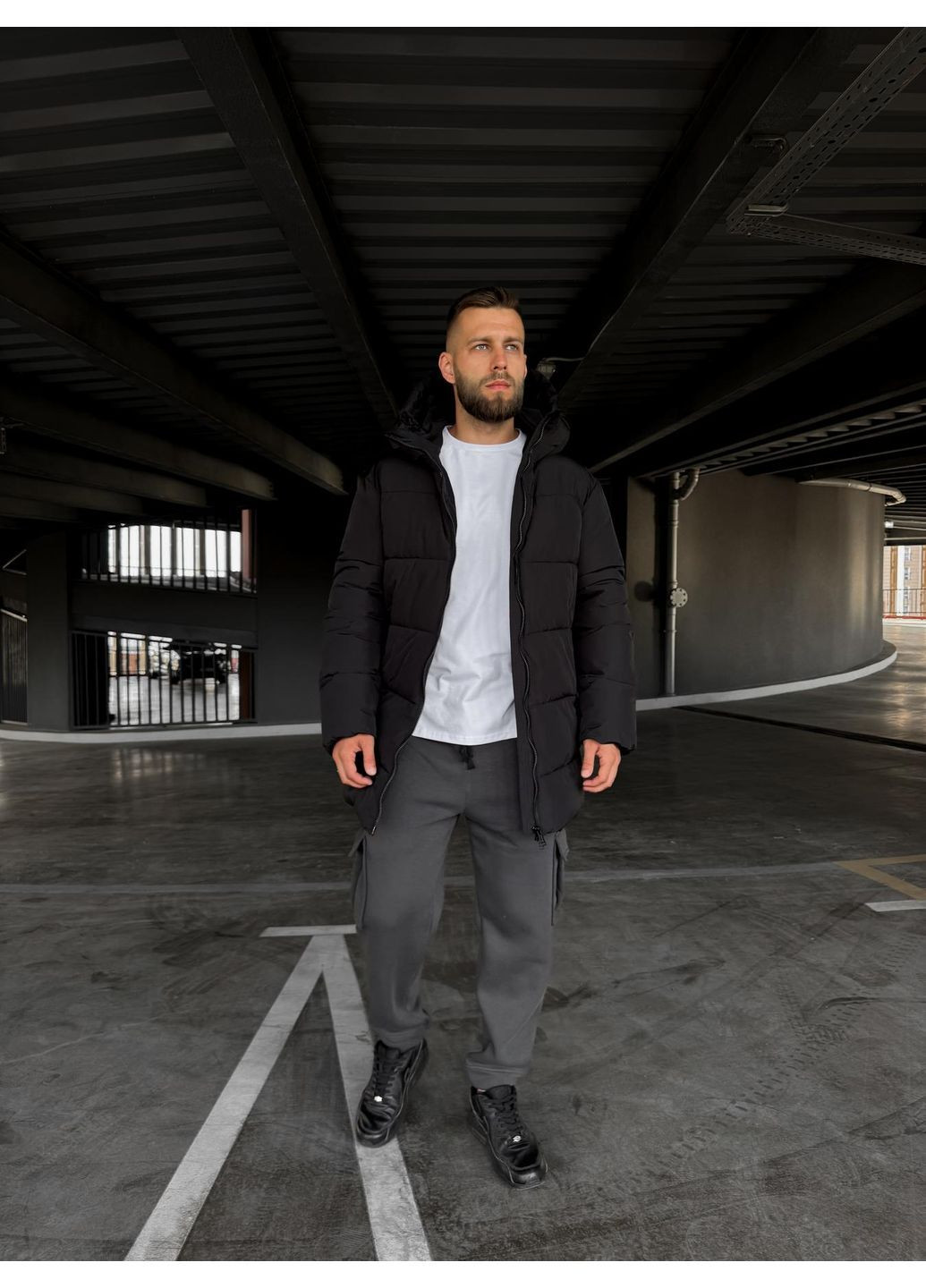 Черная зимняя зимняя куртка удлиненная на пухе No Brand