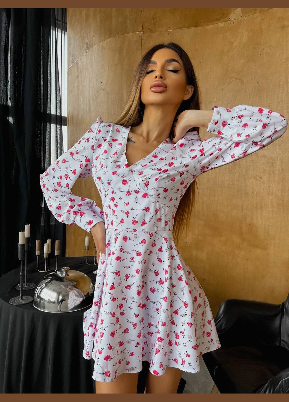 Белое кэжуал мини платье в цветочный принт Adelante с цветочным принтом