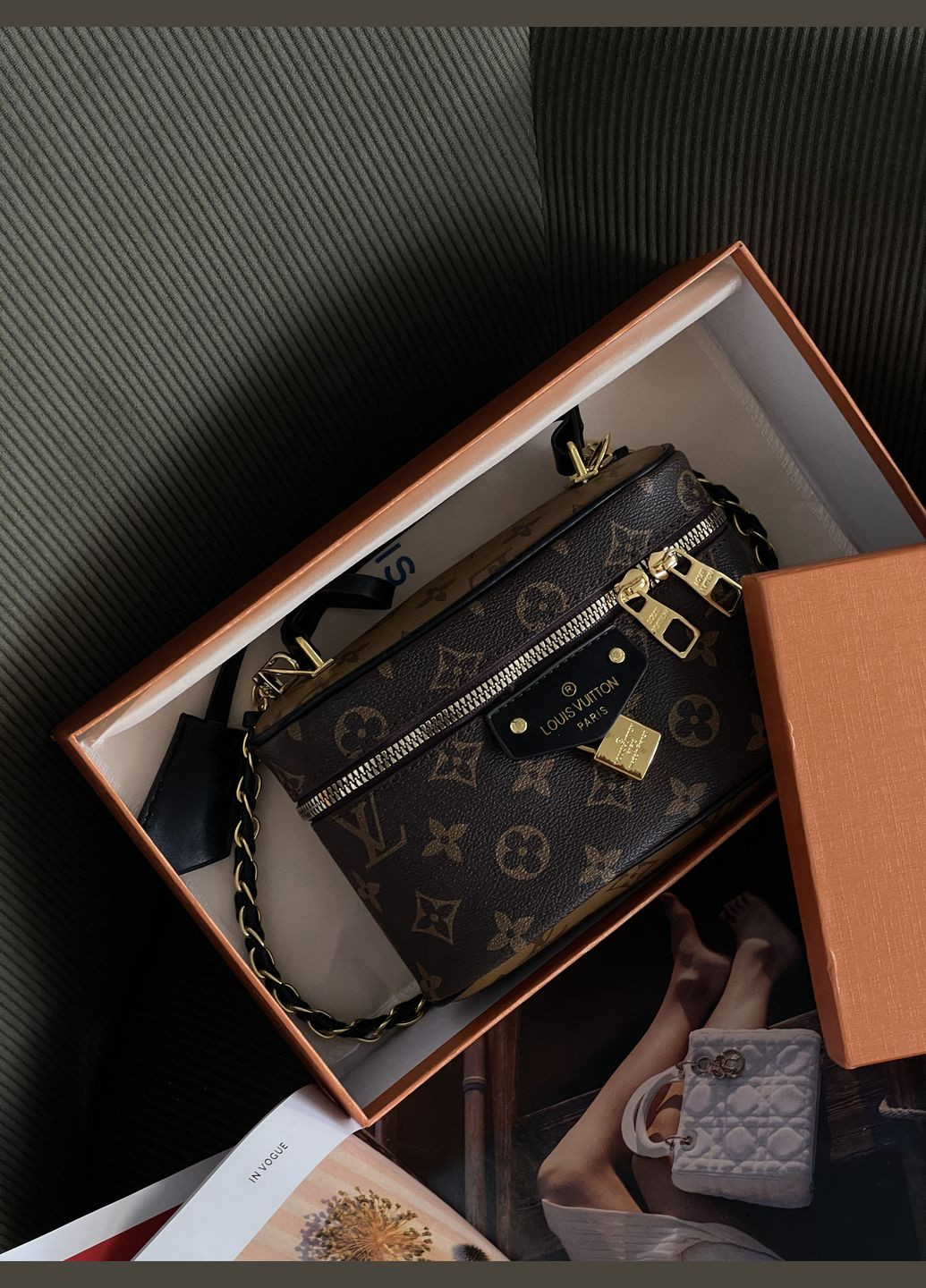 Сумка Classic Lambskin через плечо Louis Vuitton Крос-боді (325459411)