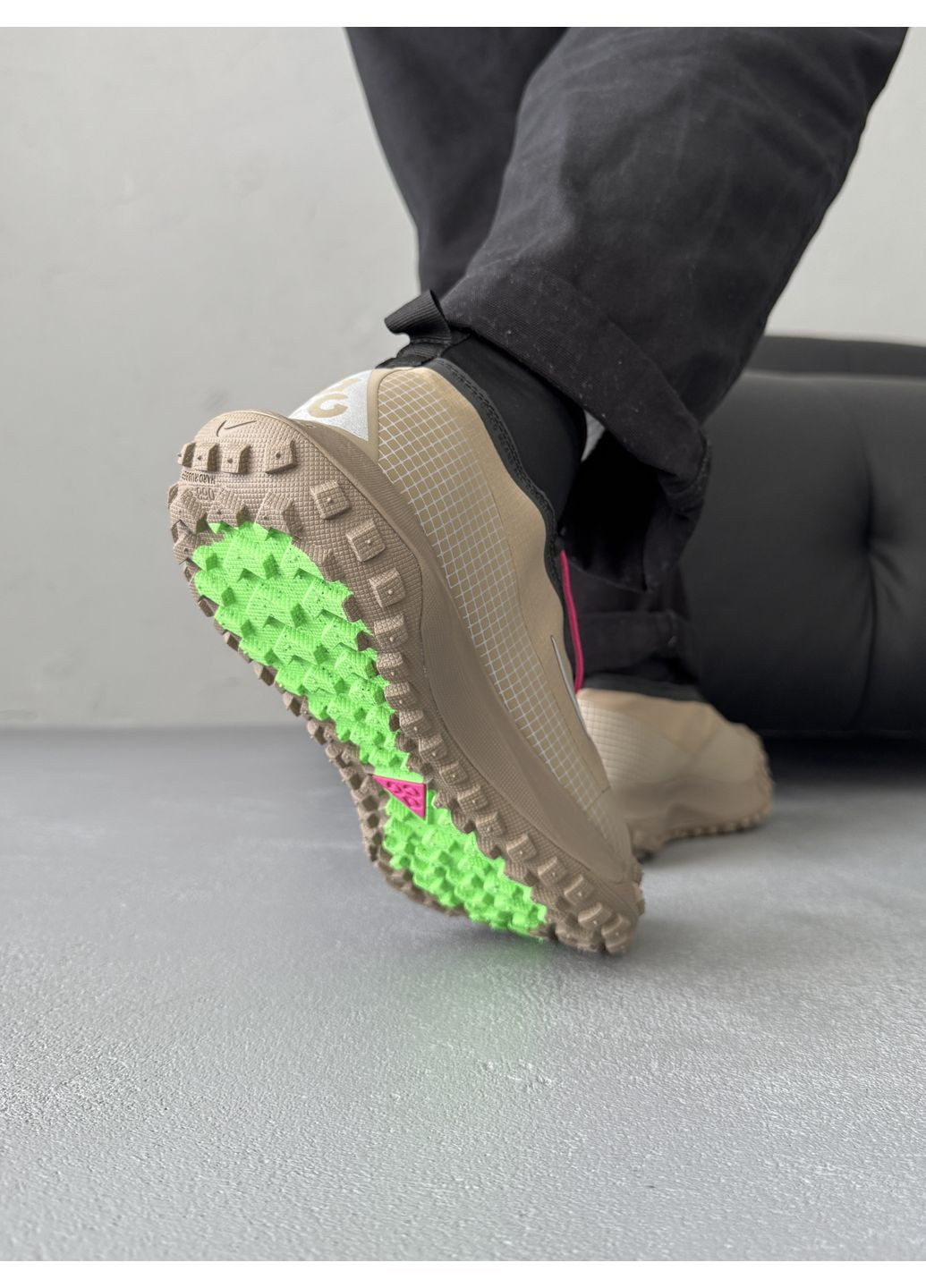 Бежеві Осінні кросівки чоловічі nike acg mountain fly gore-tex beige black | найк ацг маунтін флай бежеві No Brand