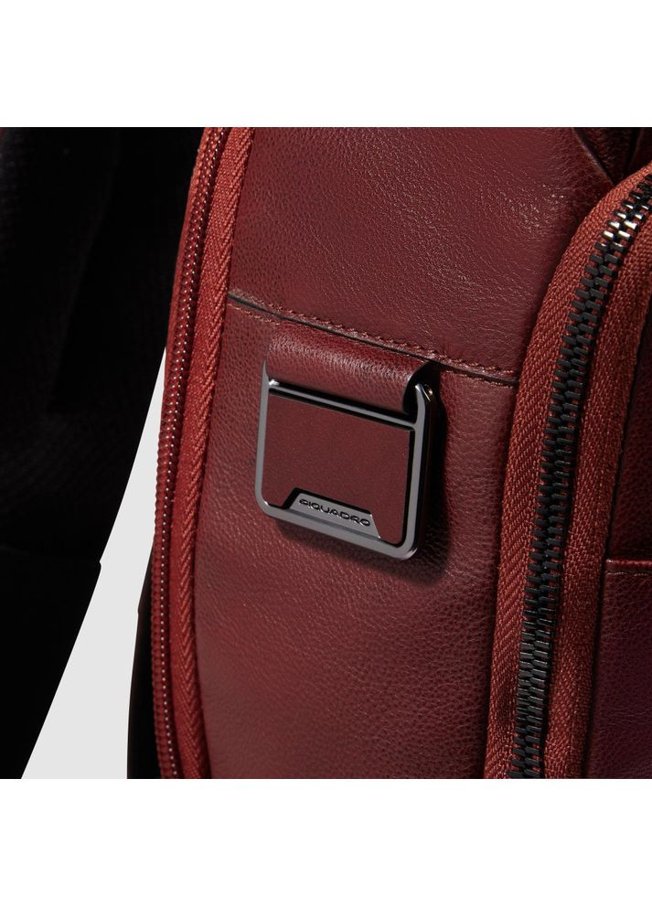 Рюкзак для ноутбука Philip (W136) Brown CA6795W136_M Piquadro (372674732)
