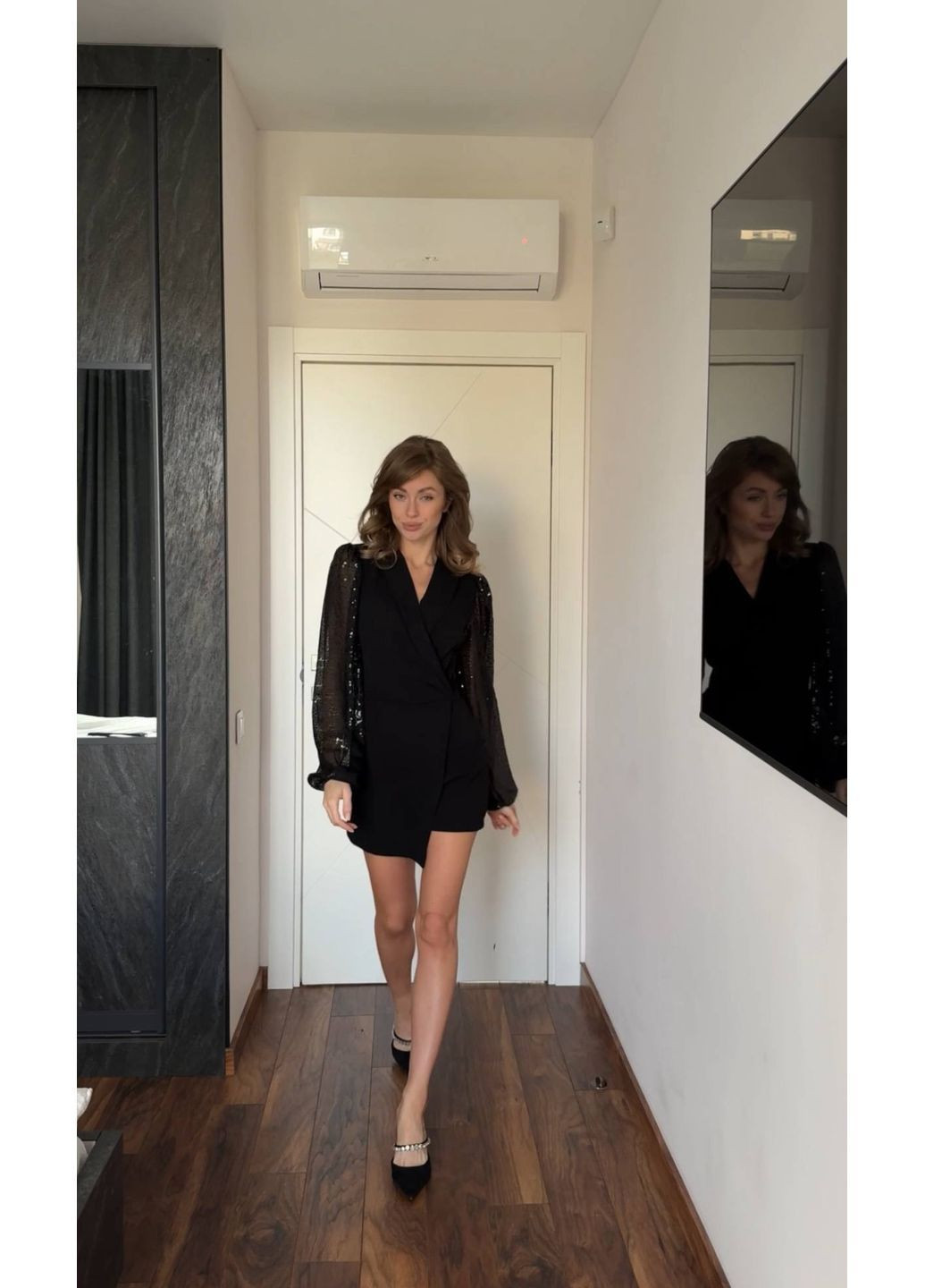 Вечірній комбінезон Adelante комбінезон-шорти однотонний чорний кежуал креп-дайвінг