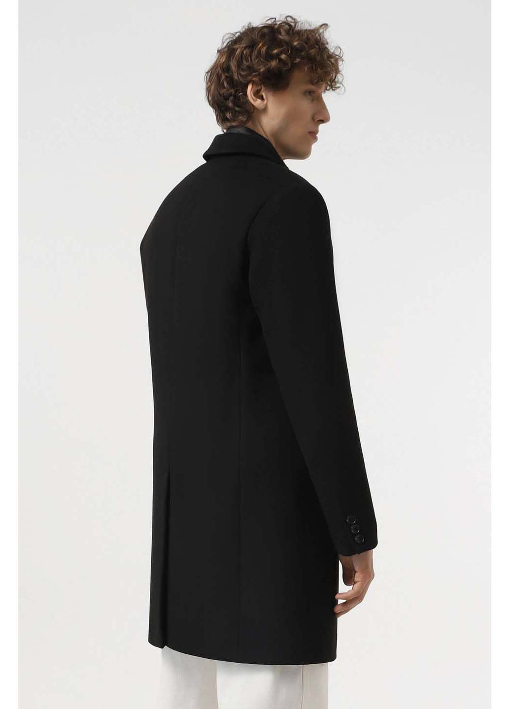 Черное демисезонное Мужское пальто Sun's House