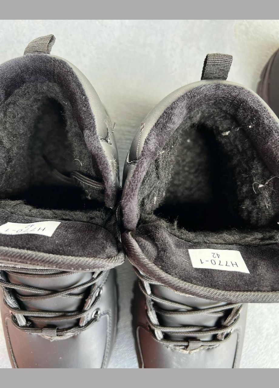 Черные зимние ботинки Vakko