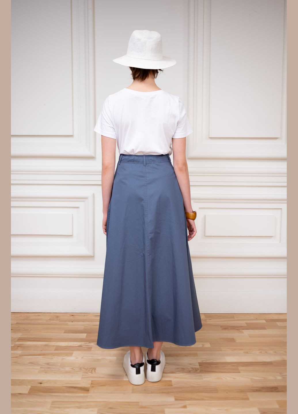 Графитовая хлопковая юбка на пуговицах с аксессуаром мешочком графитового цвета ольвия Dolcedonna