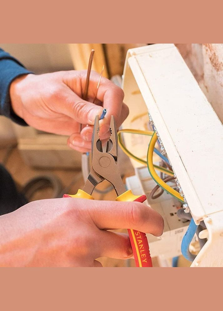 Плоскогубцы MaxSteel VDE 1000V 150 мм 0-84-000 Stanley (317303370)