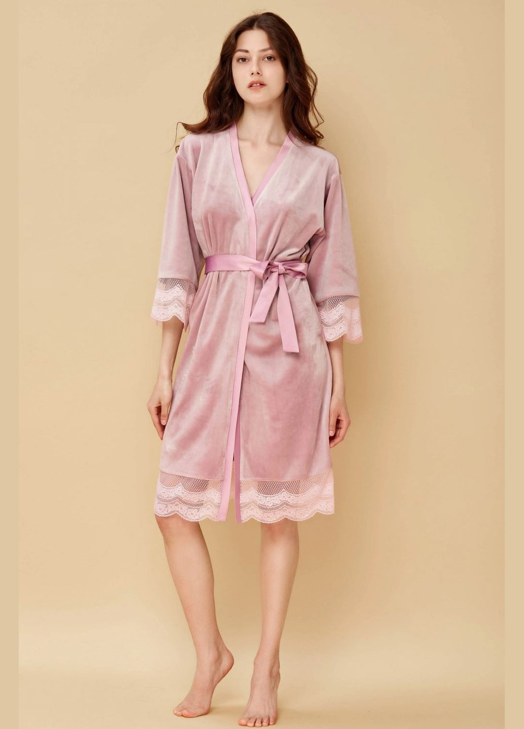 Велюровий халат з мереживом Obrana 804-6743 marshmallow-1 (319165580)