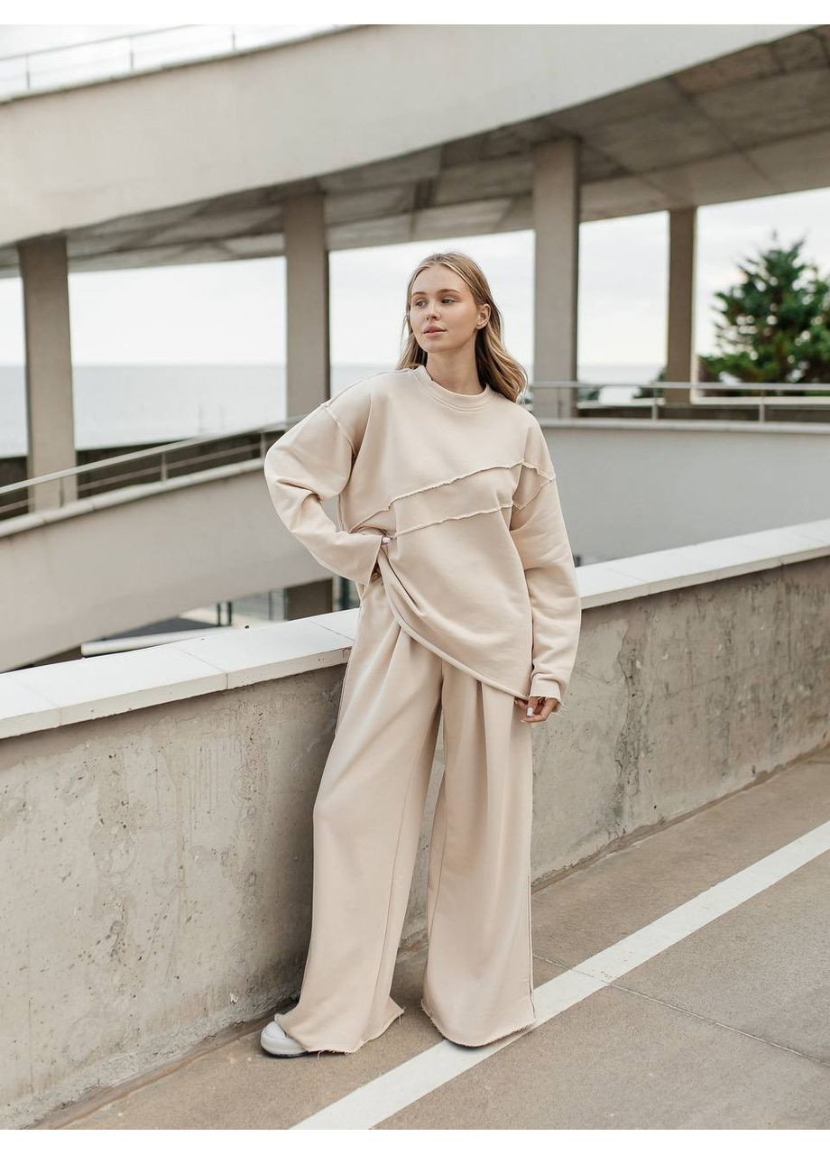 Жіночий костюм вільного крою Avanti (357236325)