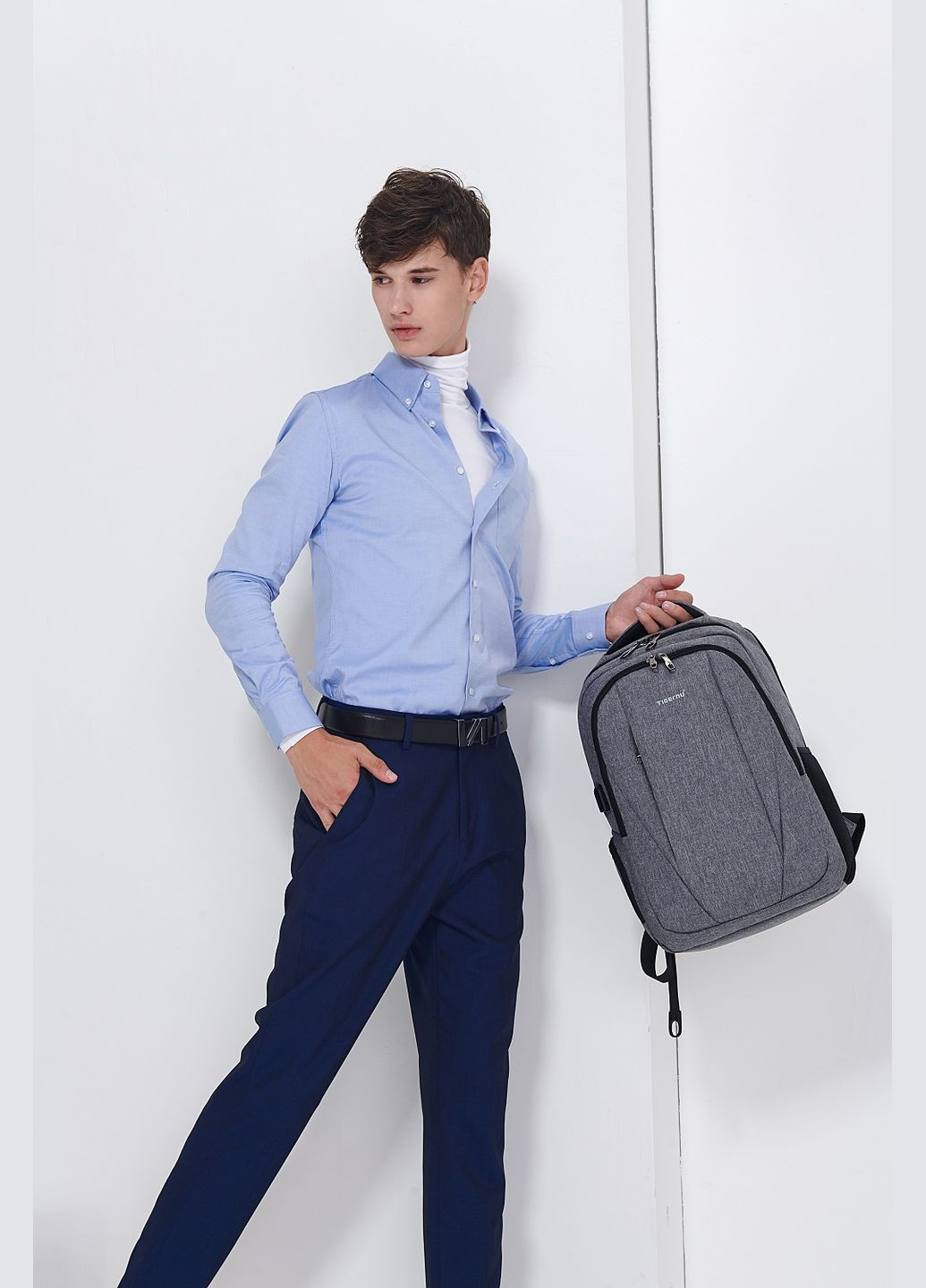 Рюкзак міський T-B3399 для ноутбука 15,6" USB обсяг 20 л. Tigernu (322130545)