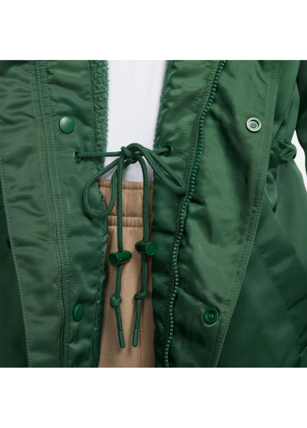 Зеленая парка club stadium parka зеленая fb7320-323 Nike