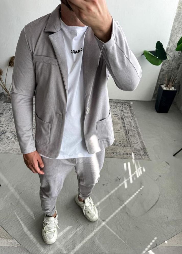 Світло-сірий демісезонний костюм чоловічий стильний кежуал модний весна осінь No Brand