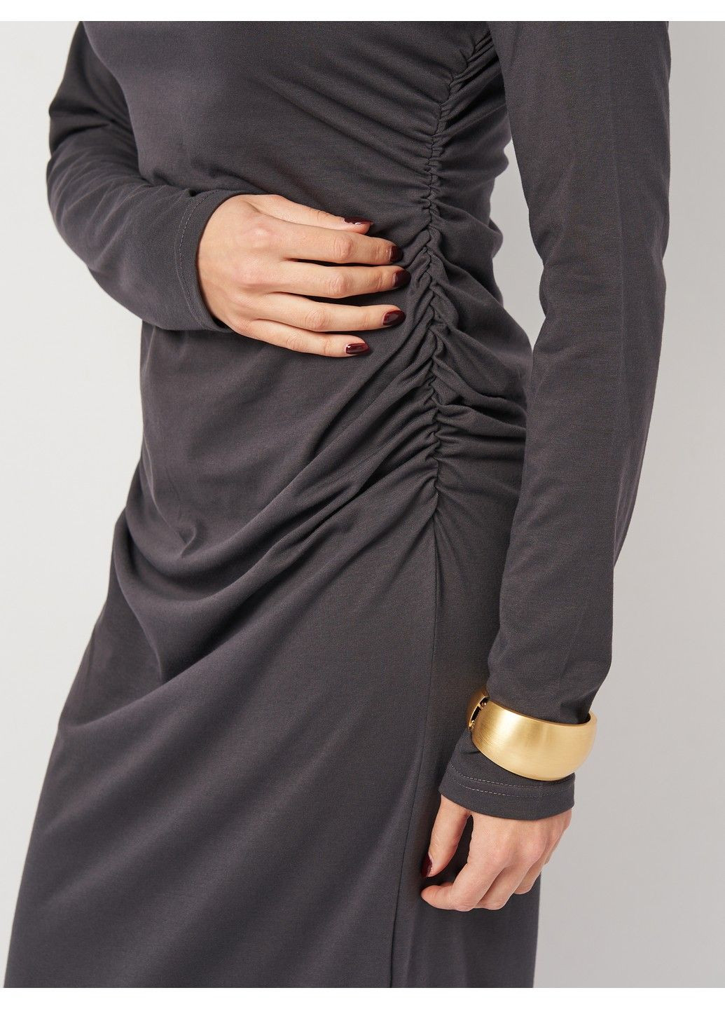 Серое вечернее платье Boohoo однотонное