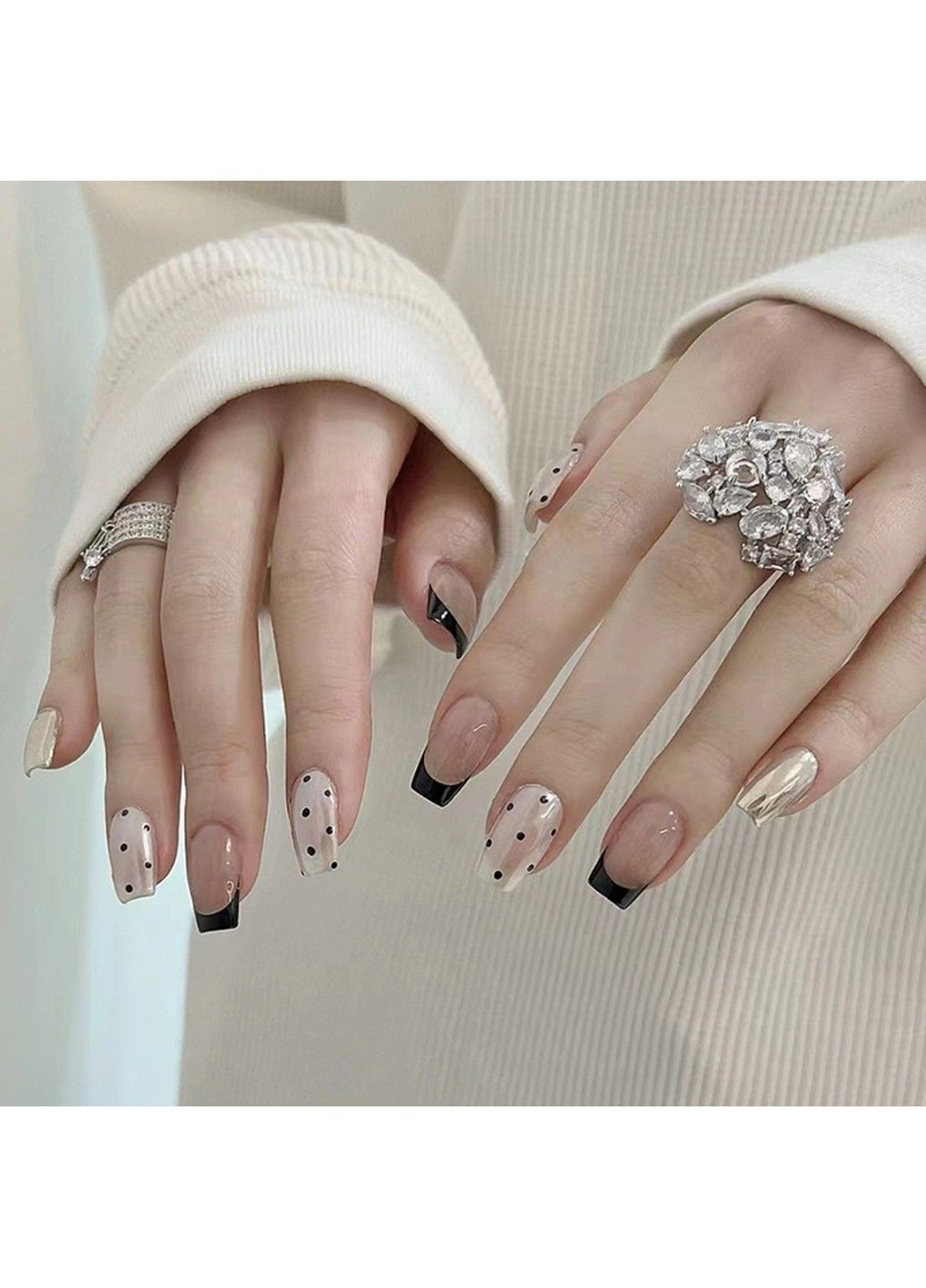 Накладні нігті з клеєм A764 Бежевий 24 шт (A9958) Nails (308864007)