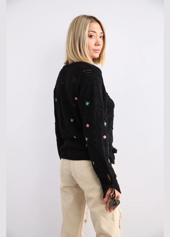 Чорний ажурний вовняний светр з вишивкою і завязками на рукавах чорний You Best