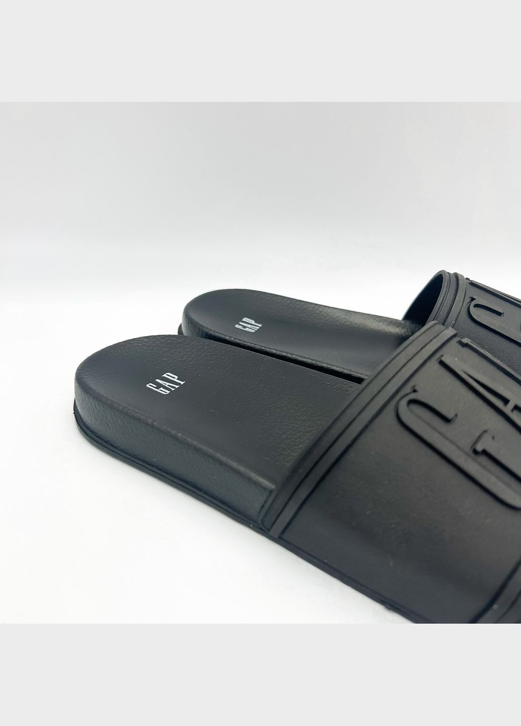 Черные шлепанцы (р) резина 0-1-1-gpw-519010 Gap