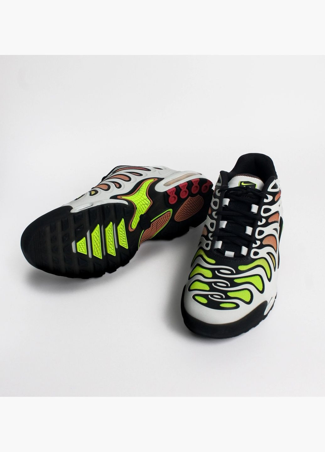 Білі кросівки чоловічі air max plus drift white fd4290-009 Nike