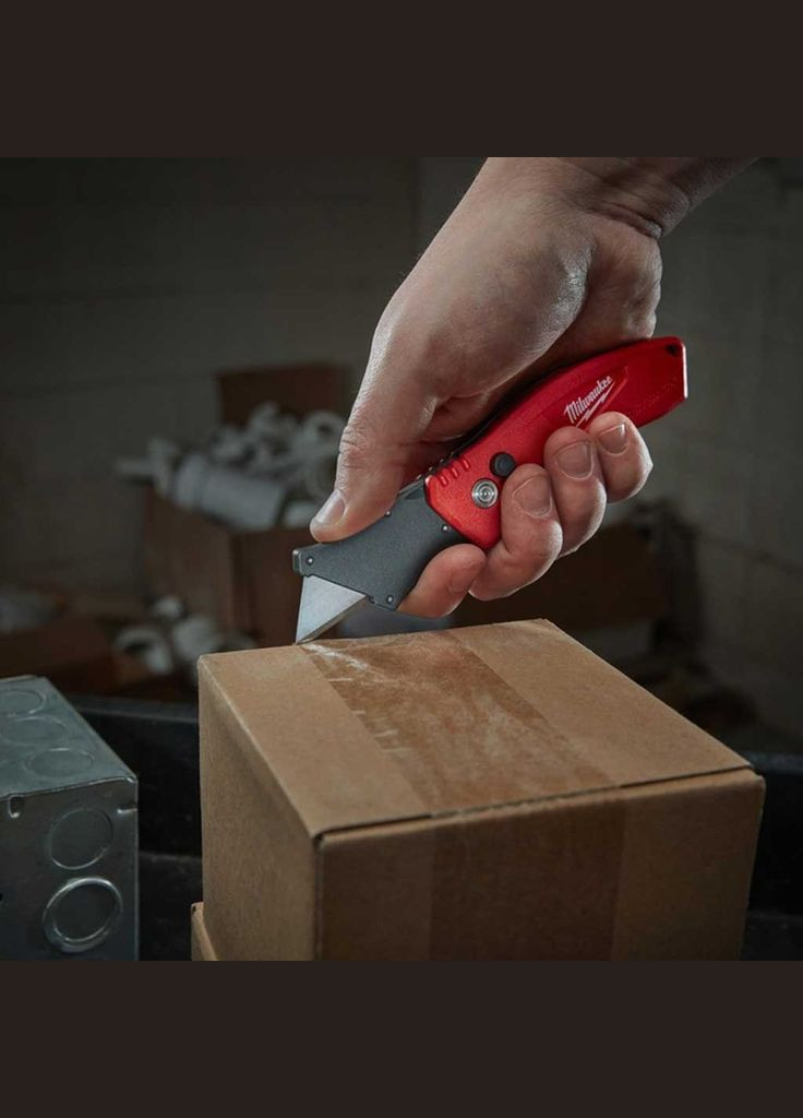 Ніж будівельний трапецевидний складаний Compact Fastback, 18мм, корпус Milwaukee (330028844)