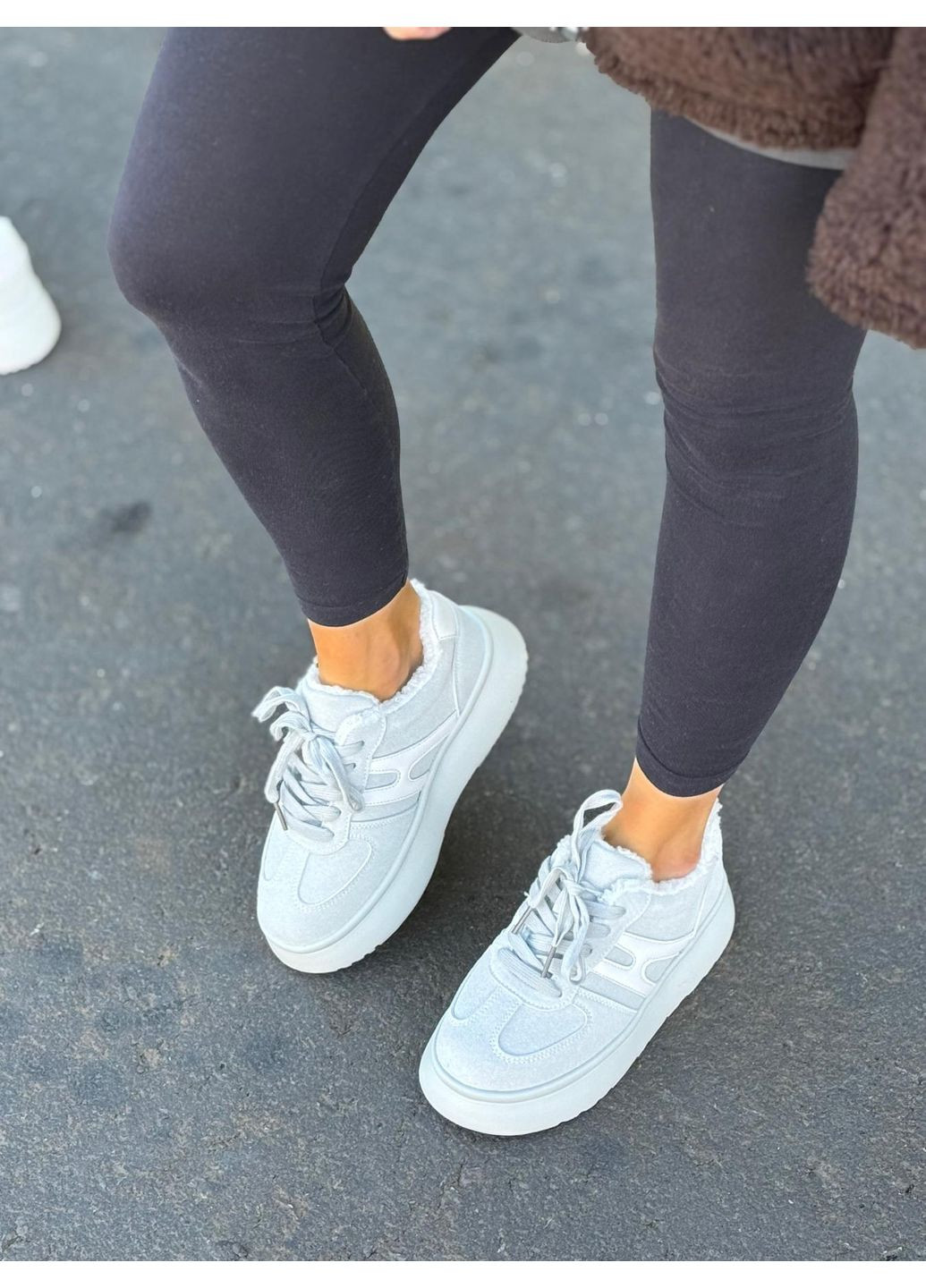 Жіночі кросівки натуральна замша на високій платформі світло сірі теплі зимові кеди на хутрі No Brand сірі зими (366666074)