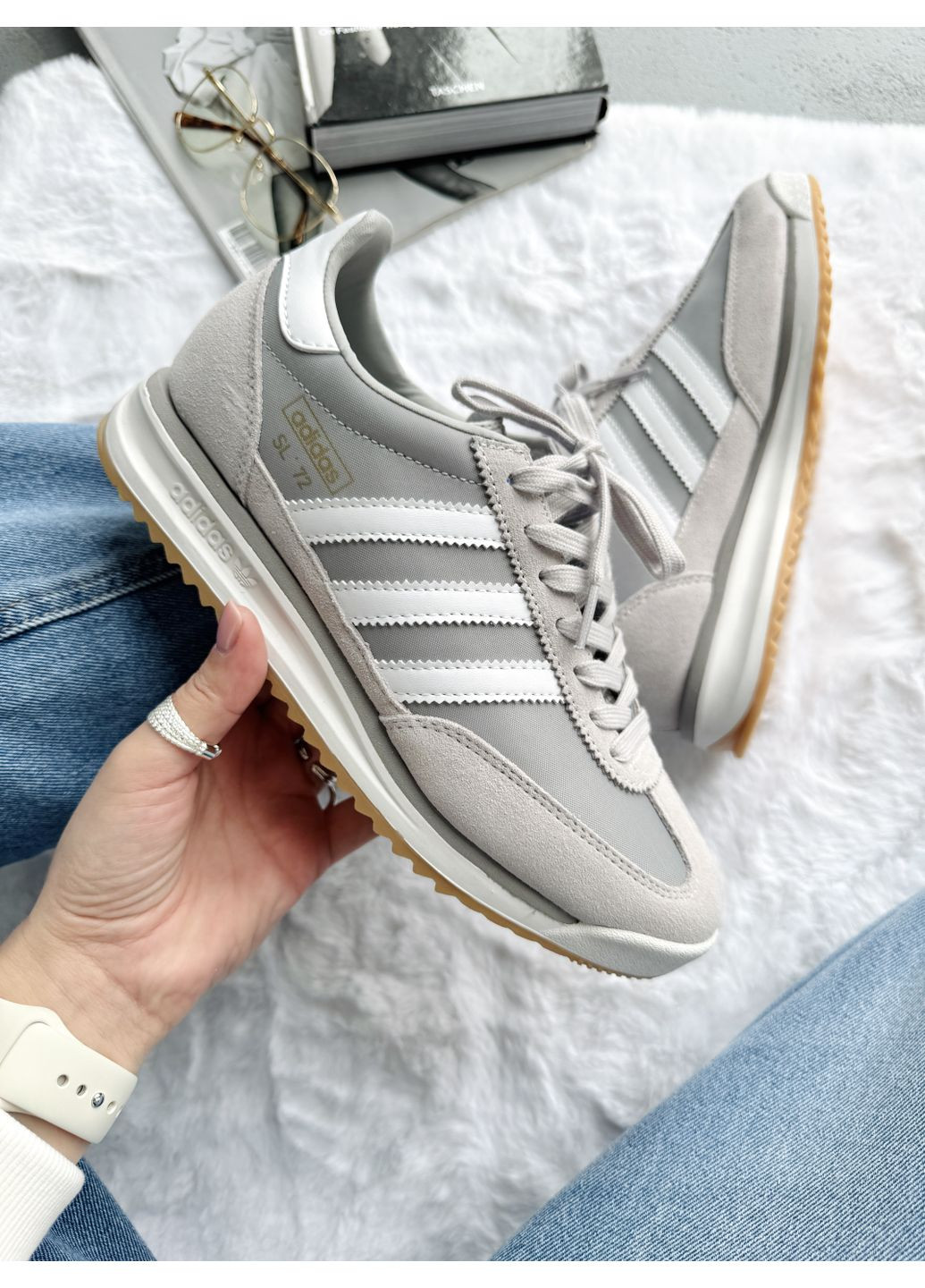 Серые демисезонные кроссовки мужские adidas sl 72 light grey / white адидас сл 72 No Brand