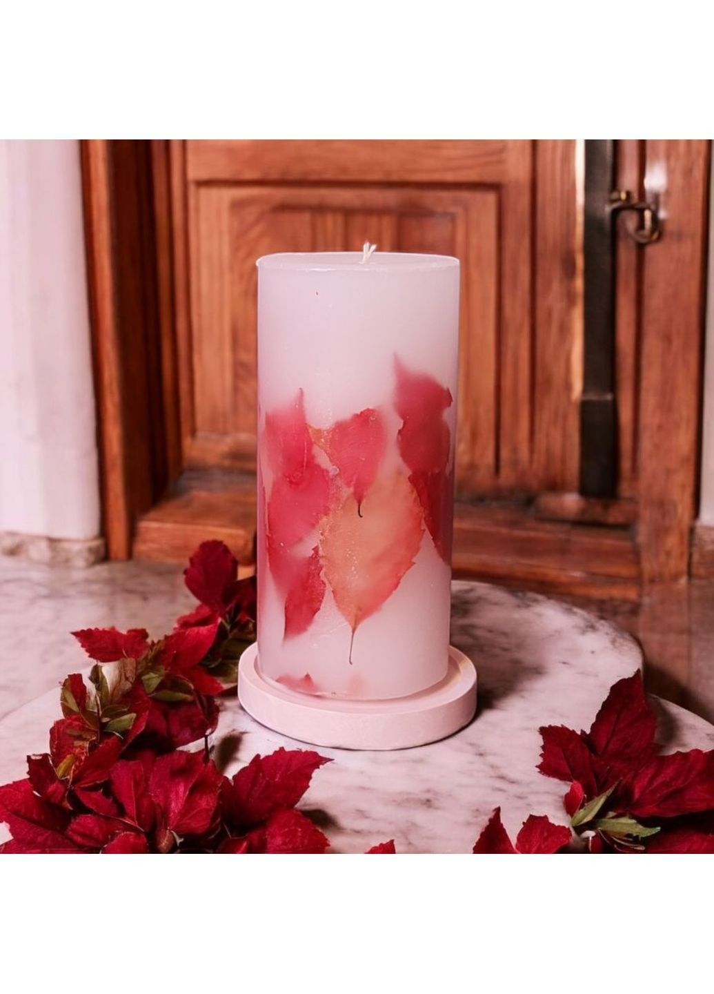 Набор из декоративной ароматизированной свечи с листьями дикой винограды и гипсовой подставкой Handmade Studio - AV (371797798)