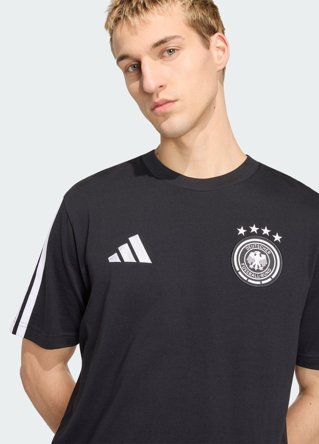 Чорна футболка germany dna adidas
