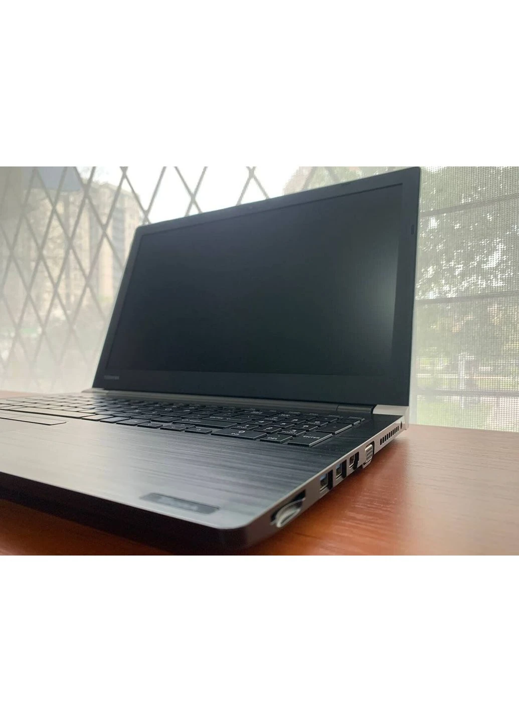 Ноутбук Tecra A50-C / 15.6" TN / Intel Core i5-6200U (2 (4) ядра по 2.3 - 2.8 GHz) / 8 GB DDR3 / 240 GB SSD / Intel HD Graphics Toshiba (398143976)