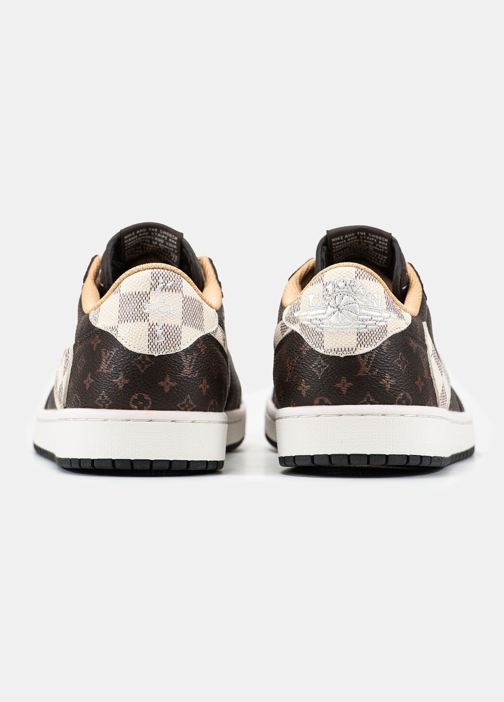 Коричневые демисезонные кроссовки мужские nike air jordan 1 low x travis scott x louis vuitton brown | найк аир джордан 1 коричневые No Brand