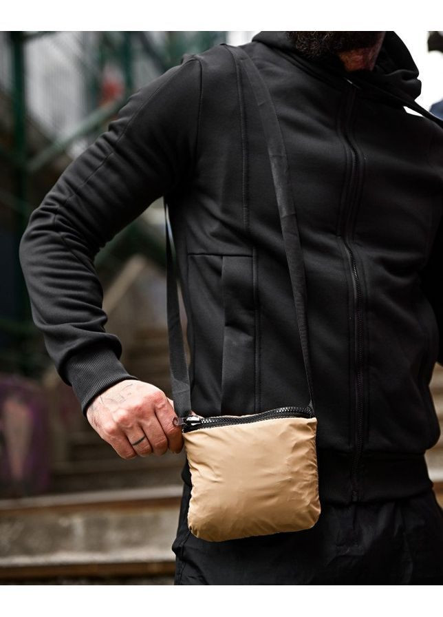 Бежевая демисезонная ветровка Stone Island