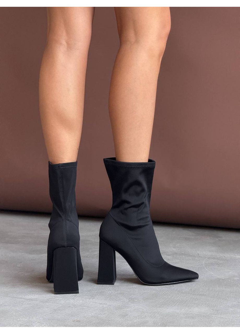 Черные демисезонная женские демисезонные ботильоны на удобном каблуке No Brand