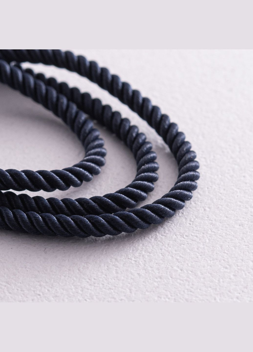 Шелковый синий шнурок с серебряной застежкой (3мм) 18479 55 Oniks (264023111)