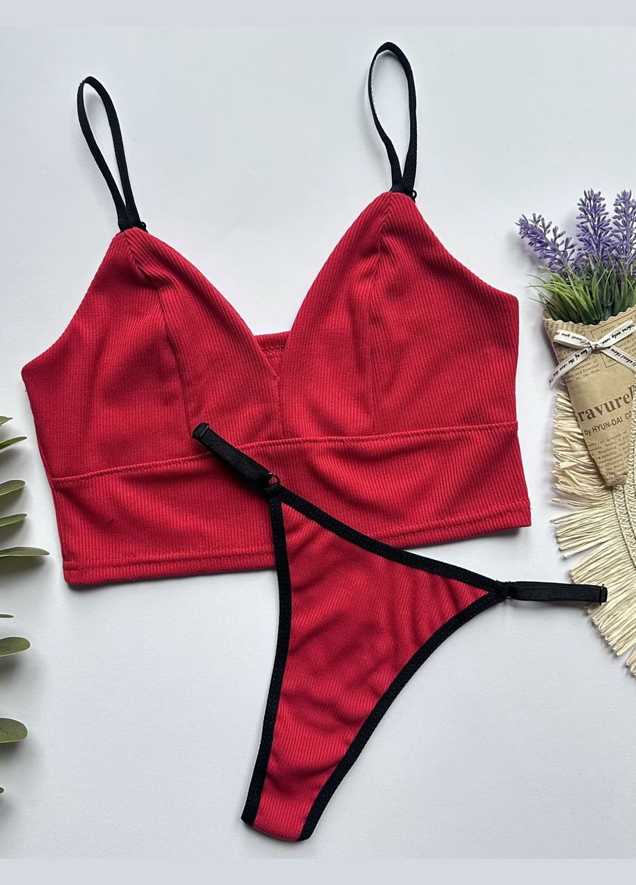 Красный демисезонный комплект белья, топ и трусики стринги Exclusive