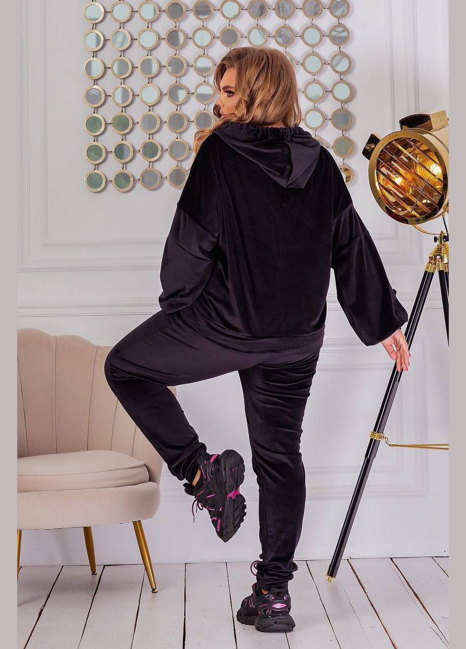 Жіночий костюм велюровий колір чорний р.50/52 449107 New Trend (282927937)