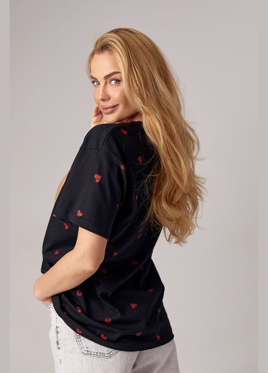 Жіноча футболка прикрашена серцями Liton - (296988260)