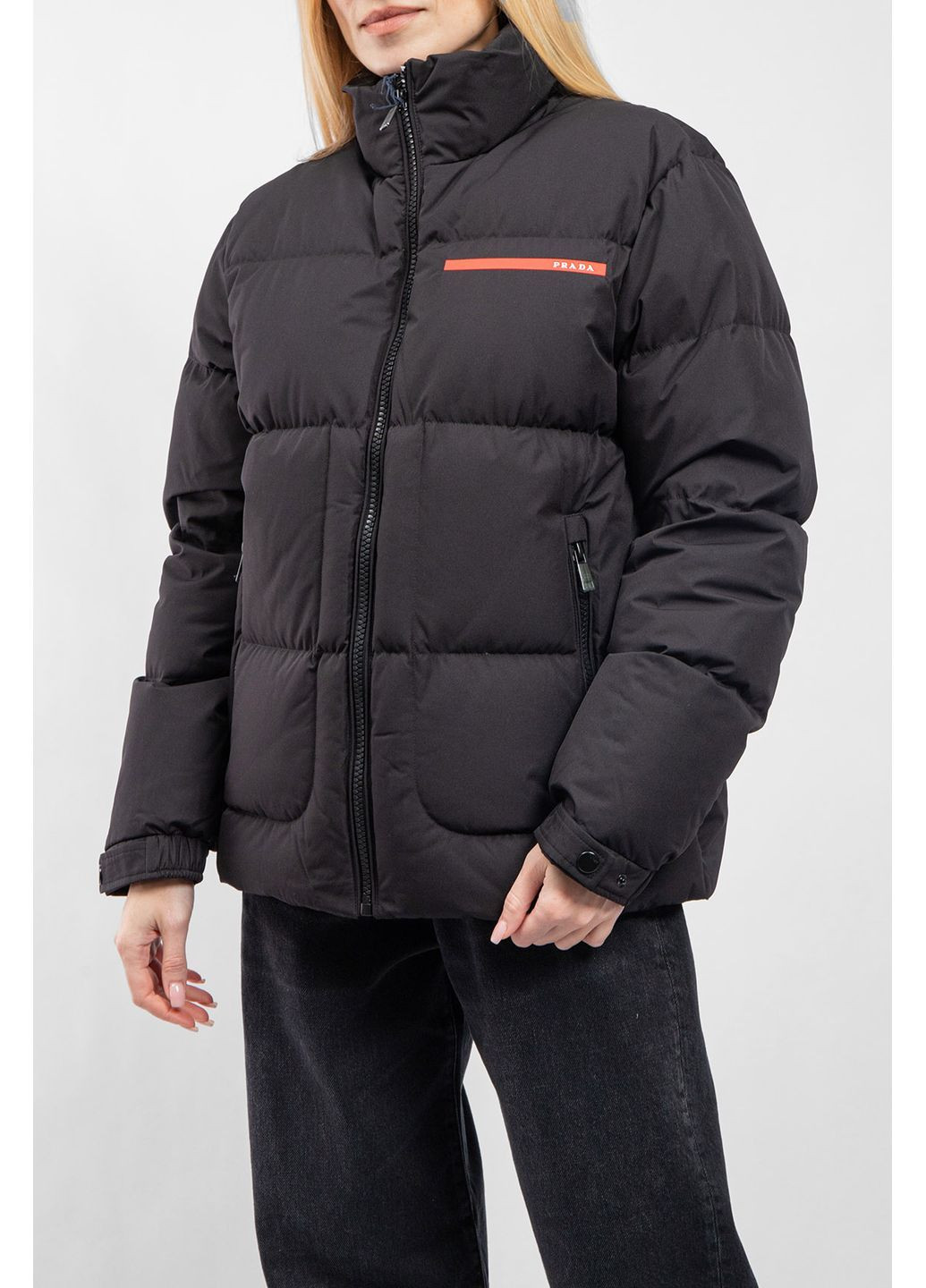Чорний зимній Пуховик Prada