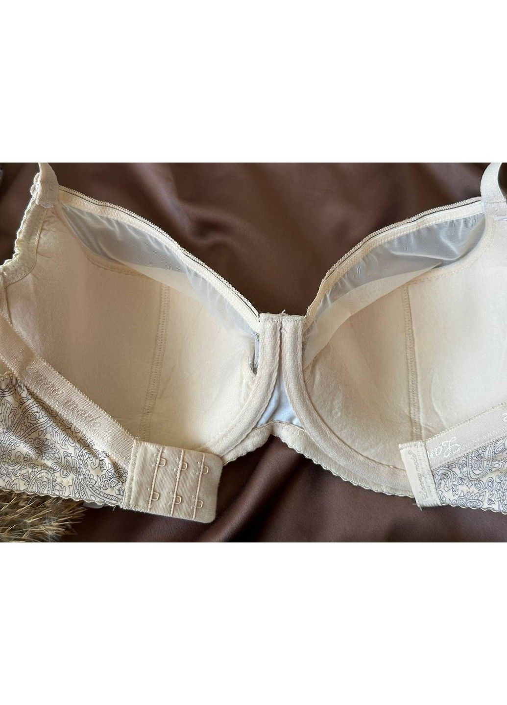 Бежевий бюстгальтер з тонким поролоном 12781 бежевий Lanny Mode