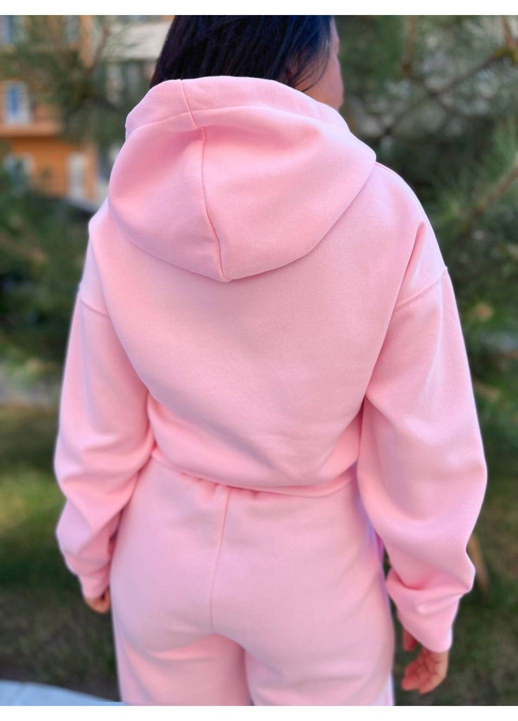 Костюм жіночий Joy One 80073 укорочене худі на блискавці з капюшоном та брюки рівні від стегна No Brand (302899873)