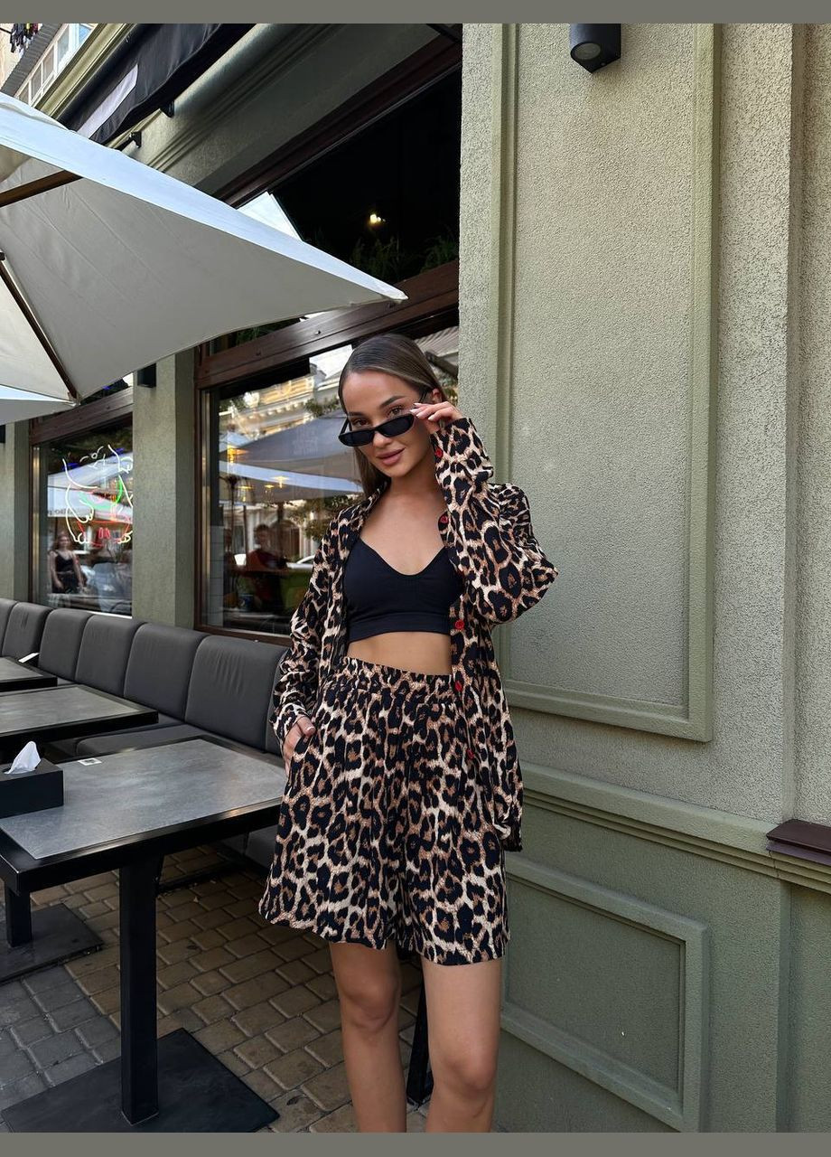 Женский прогулочный костюм с шортами леопард коричневого цвета 32939 No Brand (330797514)