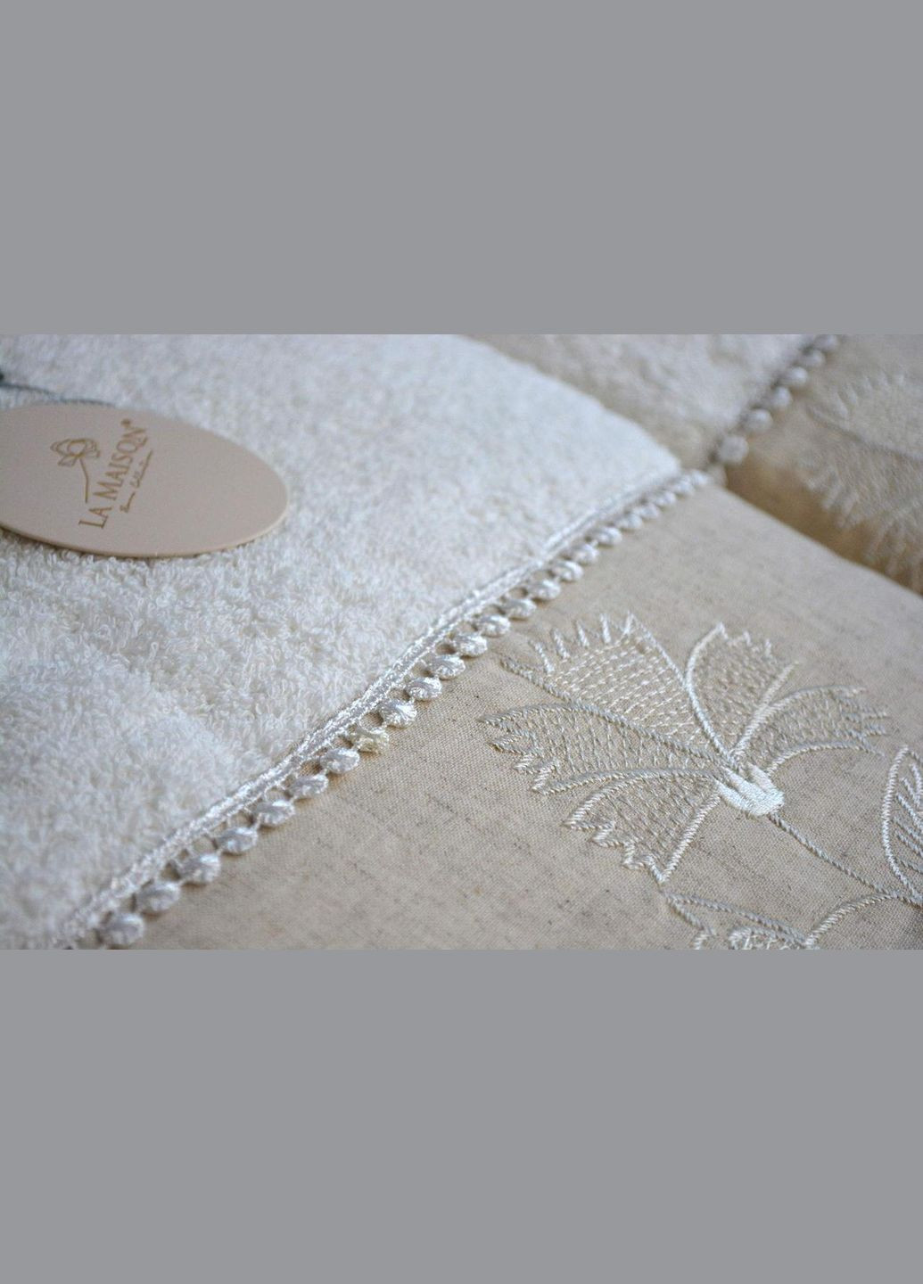 Подарочный набор полотенец La, 3 шт. с ароматом Olivia Maison белый