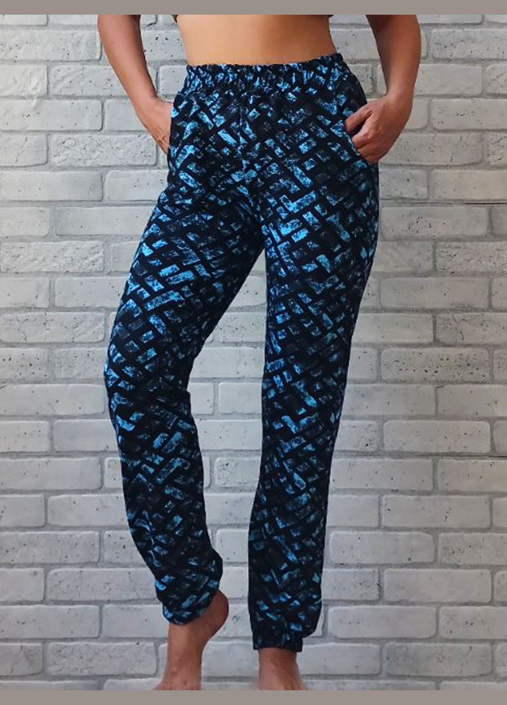 Штаны - джогеры женские с карманами пояс на резинке абстракция серая, турецкая двунитка No Brand (318363413)