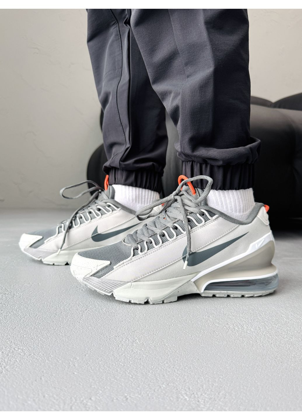 Сірі Осінні кросівки чоловічі nike air max pulse roam grey найк аір макс тн плюс No Brand