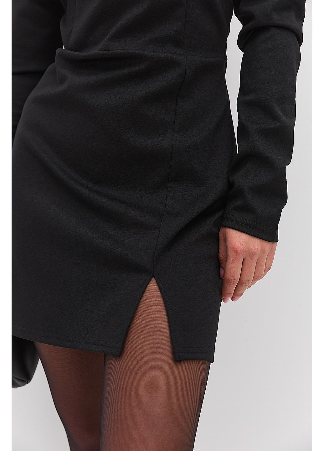 Черное короткое вечернее платье с открытыми плечами Arjen