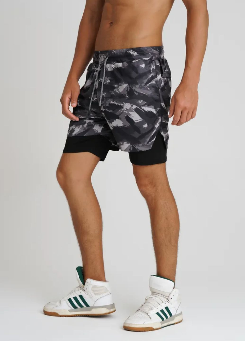 Шорты с тайтсами камуфляжный принт с карманом для телефона (10016) FitFiesta (336148510)