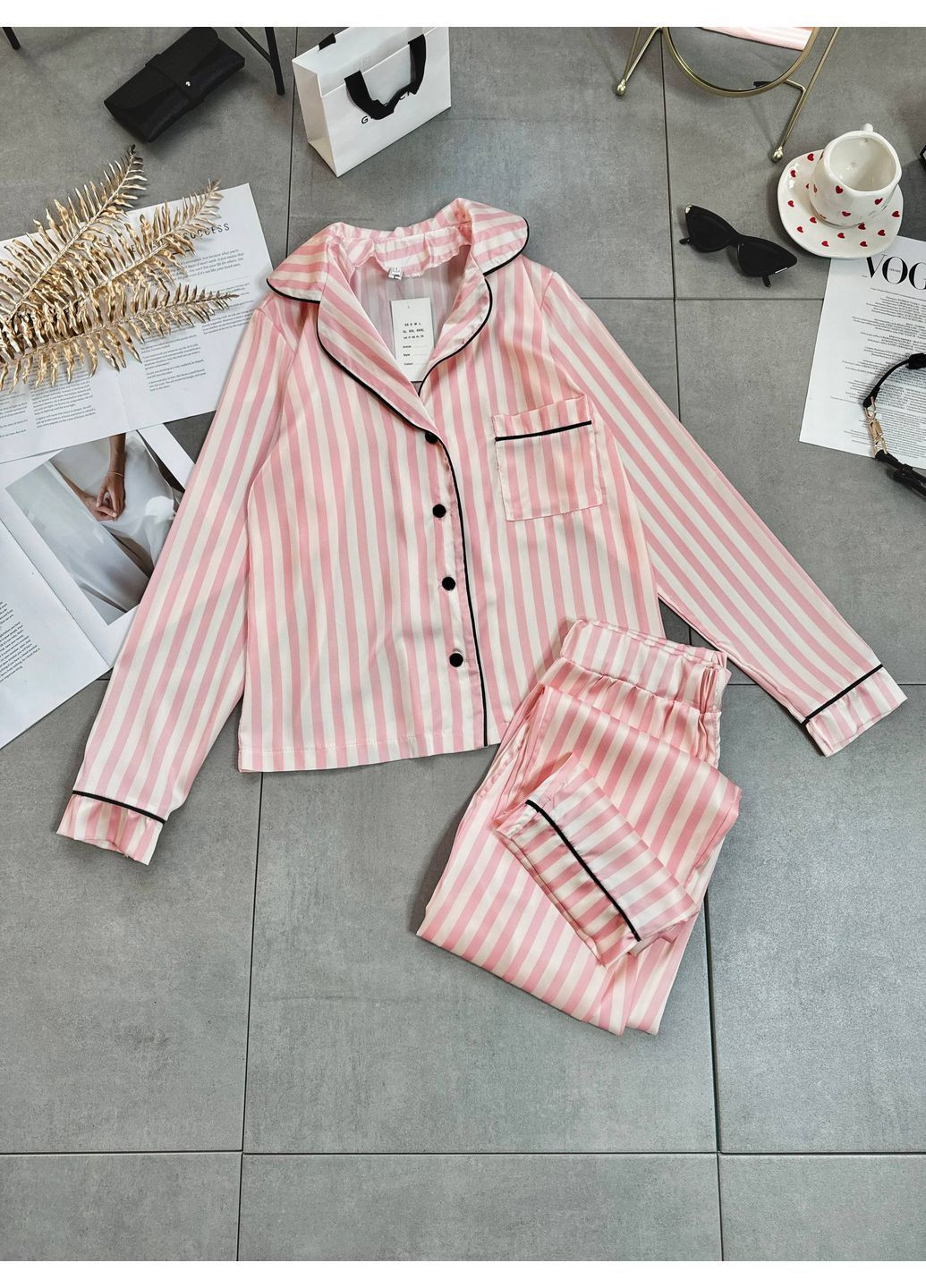 Рожева шовкова жіноча піжама Osoblyva