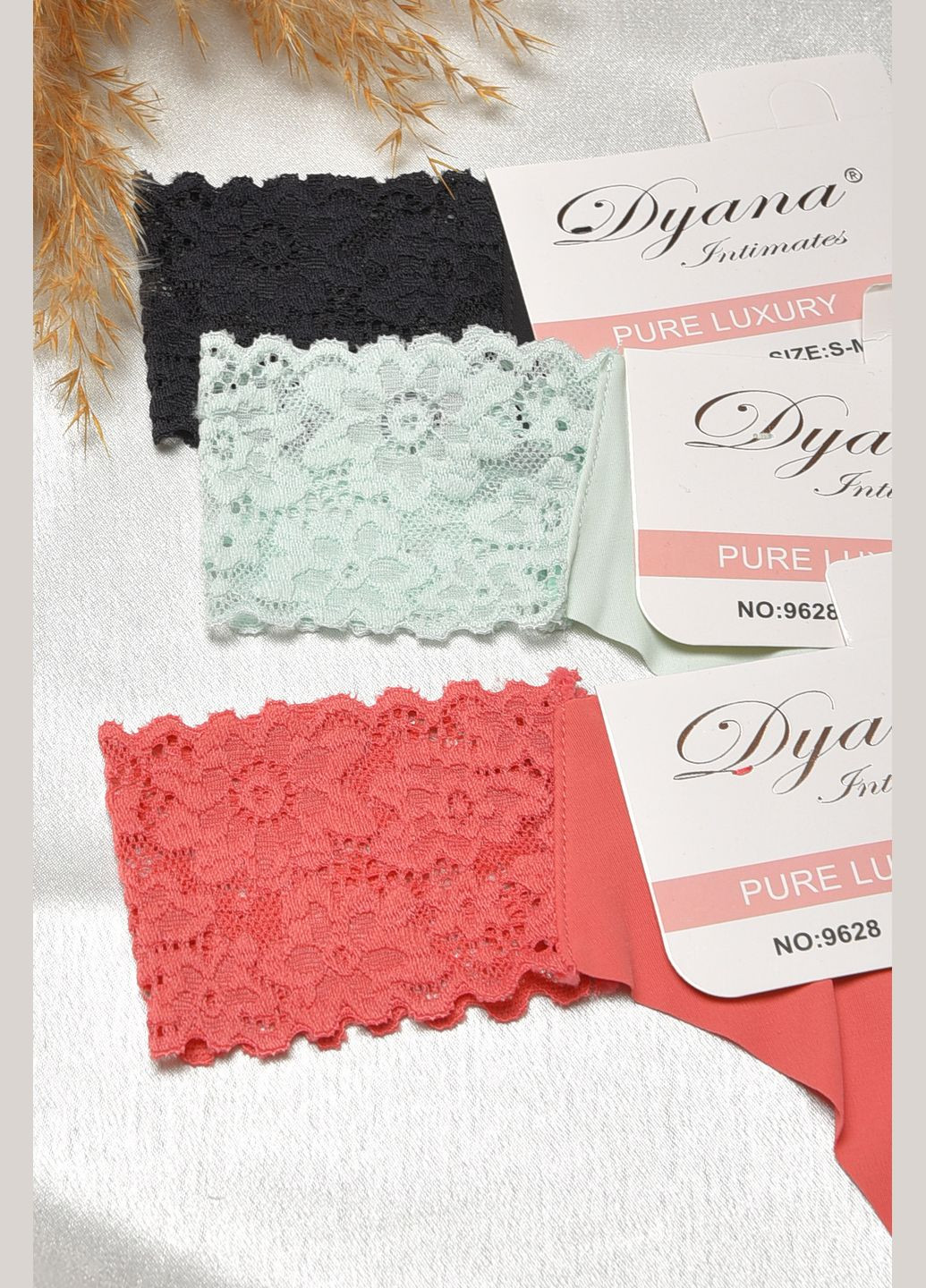 Набор трусов женских 3 штуки Let's Shop (303261129)