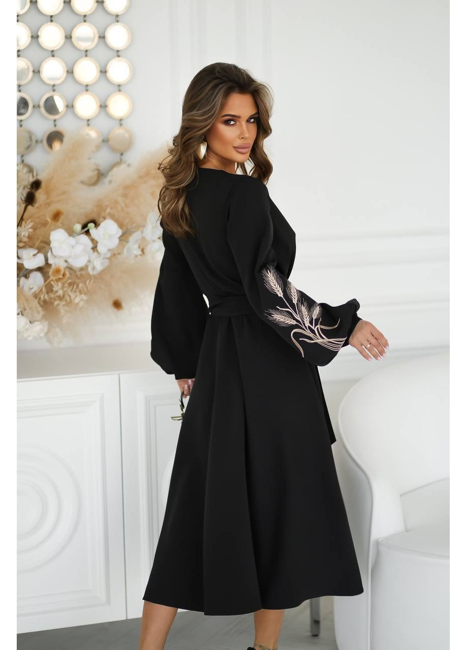 Чорна сукня на запах з вишивкою костюмка на запах No Brand