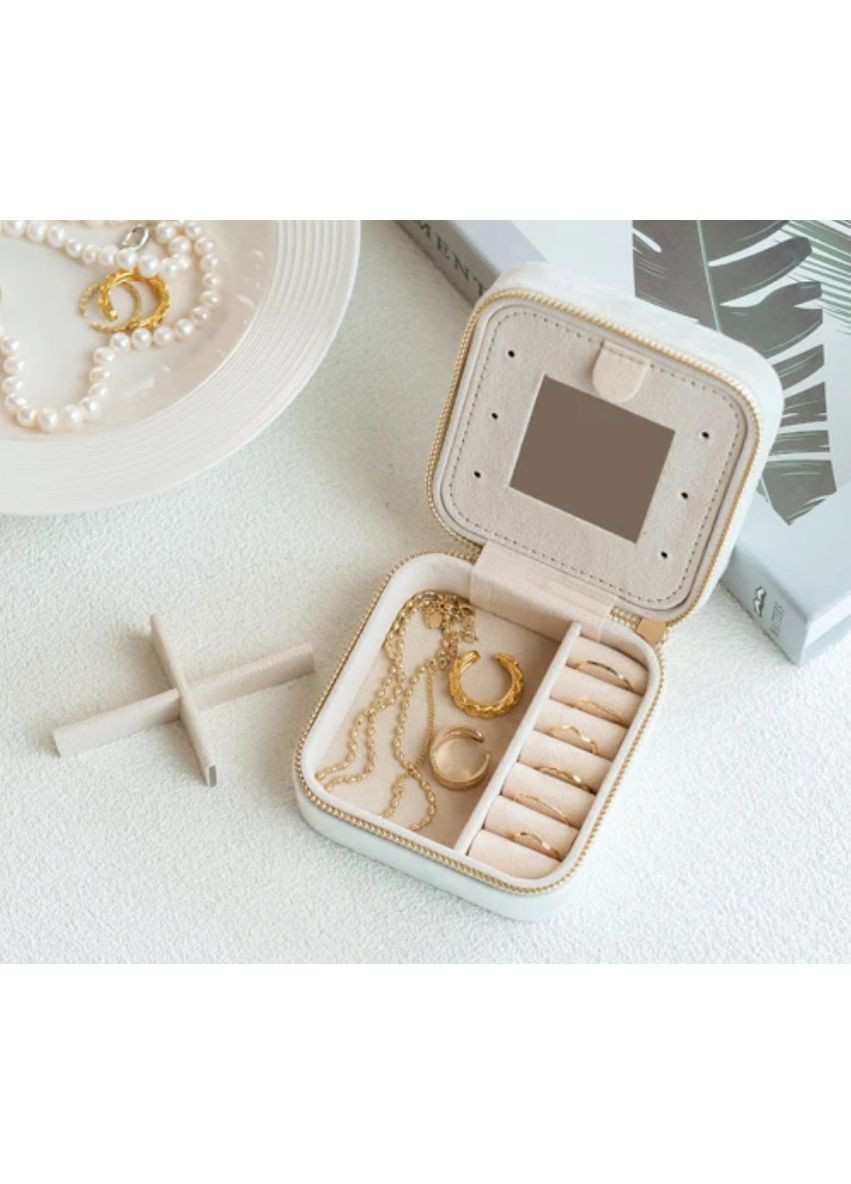Дорожня ніжна оксамитова скринька для зберігання ювелірних виробів, білого кольору. No Brand (325216327)