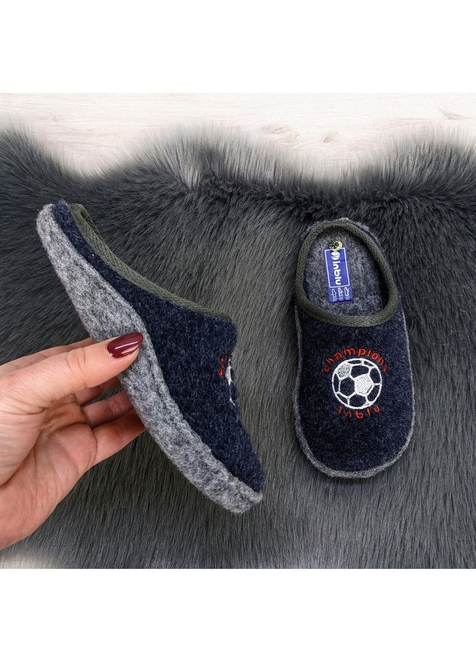 Синие тапочки детские фетровые для ламината Inblu