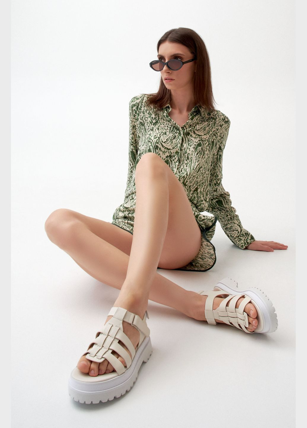 сандалии, цвет молочный Estro